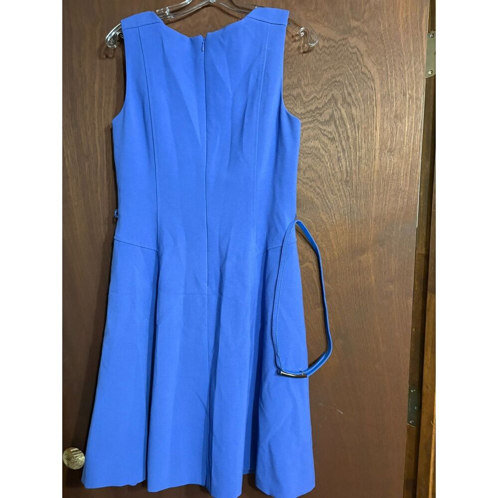 White House Black Market blue cocktail sleeveless dress. Women's Size 8